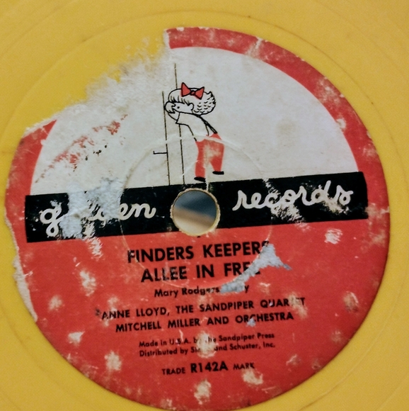 4 Vintage Small Children's Songs Golden Records - Picture 2 of 4